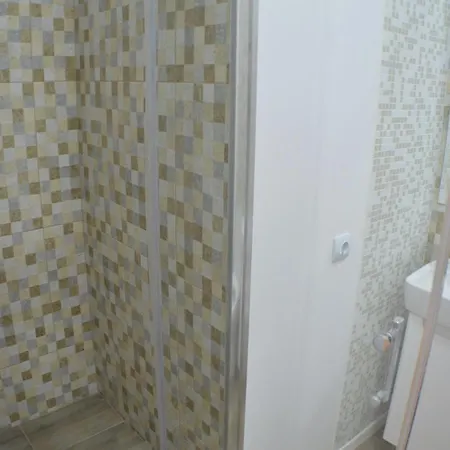 House * Бухарест